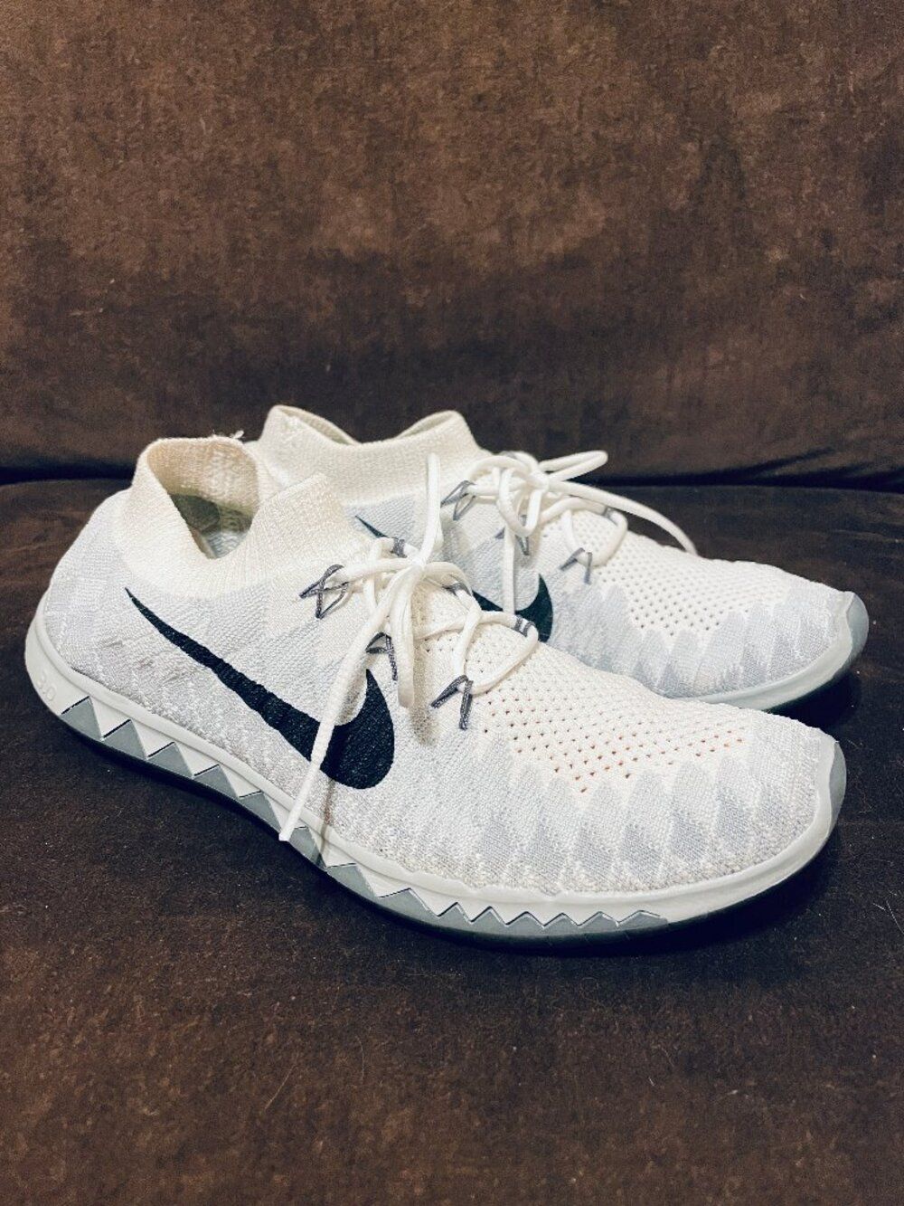 NIKE Free 3.0 Flyknit Running Shoe Womens 636231-004 8.5 US 40 EUR Platinum